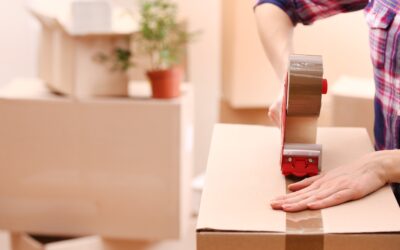 Which real estate agent helps the most with downsizing in Nashville?